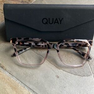 QUAY 1212 Leopard Eyeglass Frames